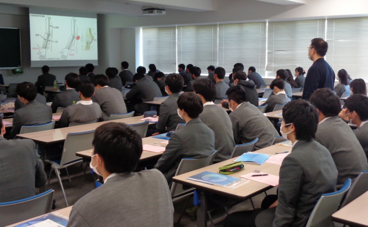 社会貢献を考える進路学習