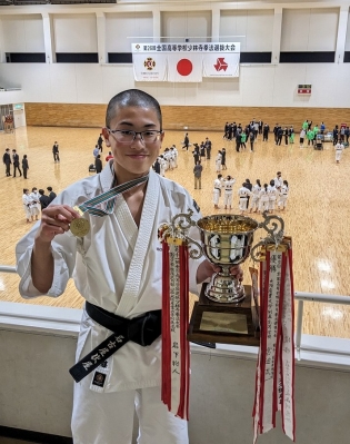 少林寺拳法部全国大会優勝!